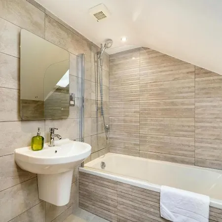 2 Bed In Oc-lr016 公寓